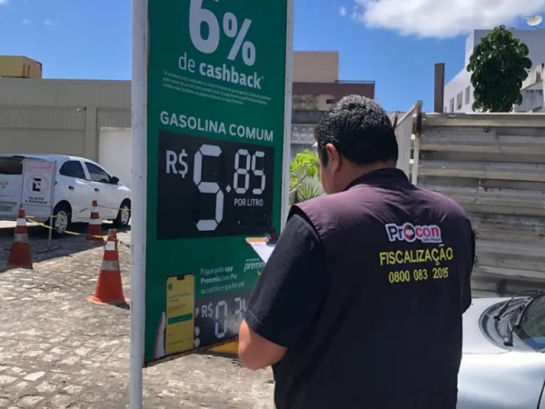 Procon-JP notifica 57 postos de combustíveis para explicar aumento no preço da gasolina